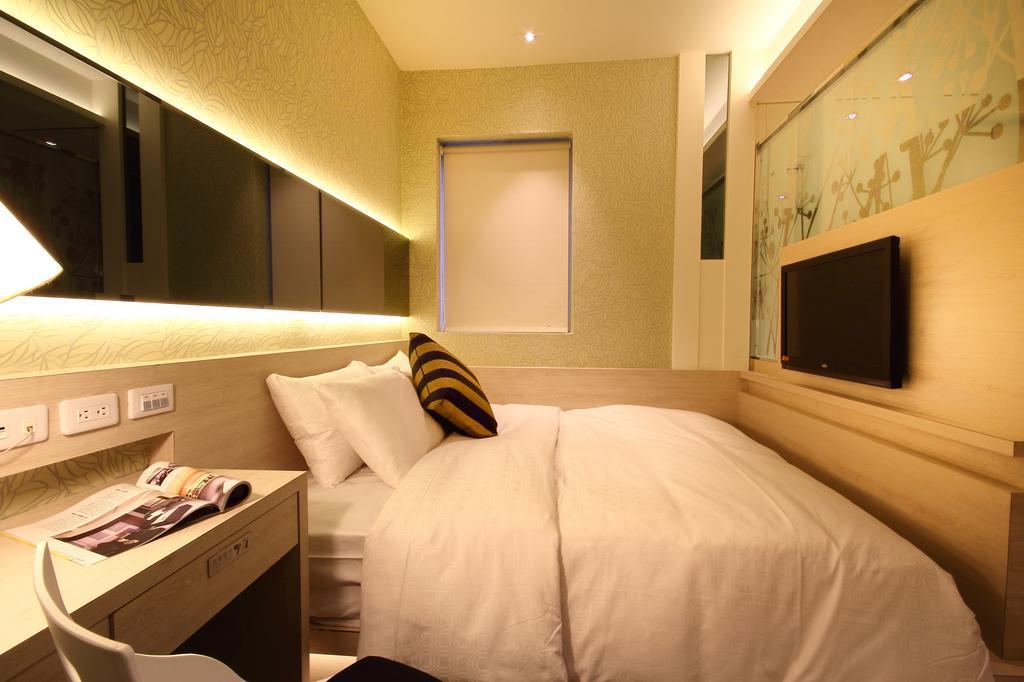 Leesing Hotel Kaohsiung Buitenkant foto