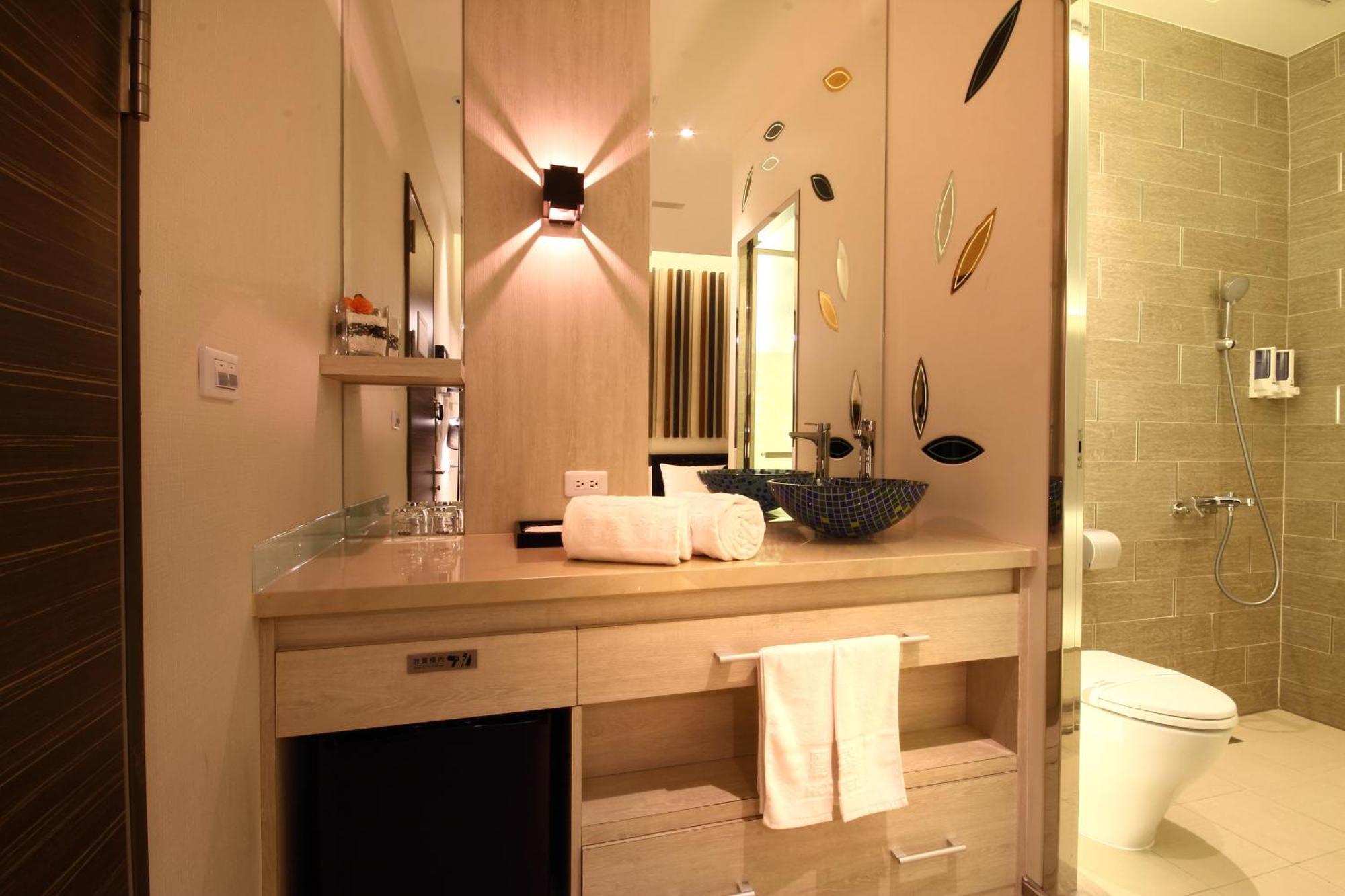 Leesing Hotel Kaohsiung Buitenkant foto